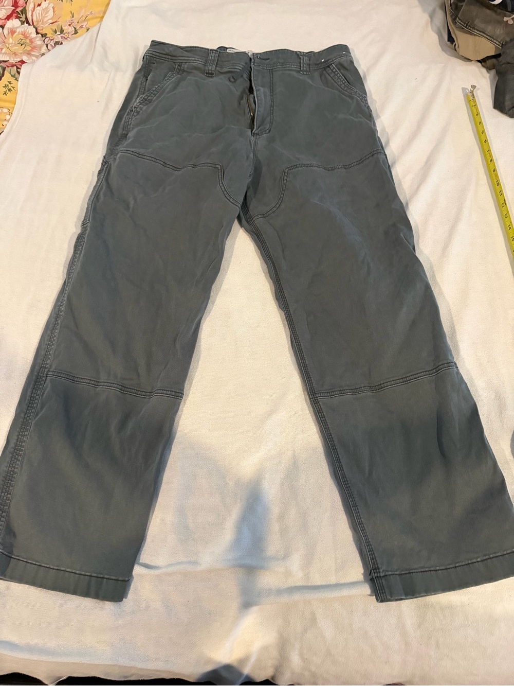 Hollister Men's Cargo Pants in Slate Gray
